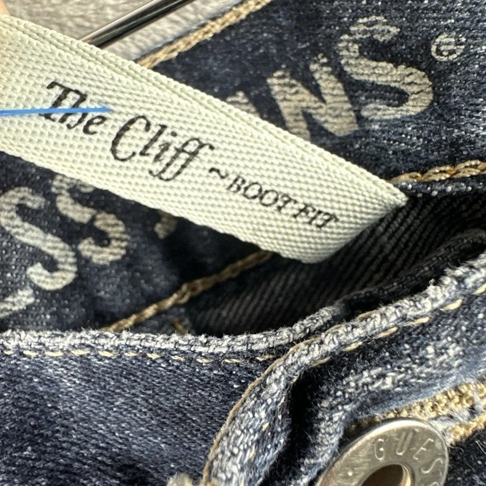Guess The Cliffs Bootcut Jeans Mens 36x30 Blue Medium Wash Stretch Denim - Picture 7 of 13